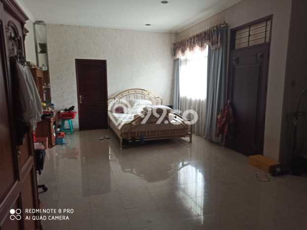 Siap Huni Rumah Mewah 5 Kamar di Kembangan Dekat ke Mana Pun Siap Huni Rumah Mewah 5 Kamar di Kembangan Dekat ke Mana Pun