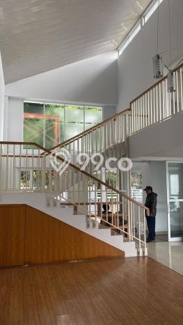 Rumah Mewah LB 270m2 Siap Pakai Desain Elegan di Setiabudi, Bandung Rumah Mewah LB 270m2 Siap Pakai Desain Elegan di Setiabudi, Bandung