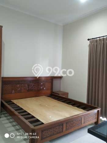 Lokasi strategis! Rumah siap pakai dikontrakkan di Banyumanik LB 210m2 Lokasi strategis! Rumah siap pakai dikontrakkan di Banyumanik LB 210m2