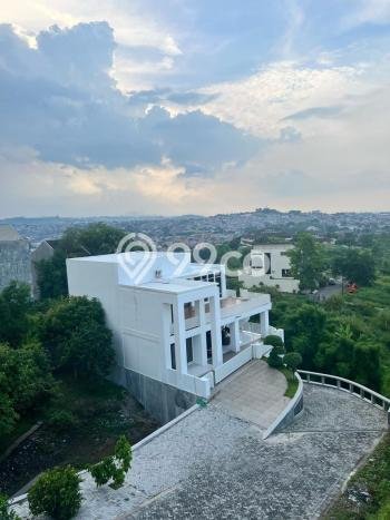 Hot Offer Hunian Mewah Ideal dan Luas di Gajah Mungkur, Semarang Hot Offer Hunian Mewah Ideal dan Luas di Gajah Mungkur, Semarang
