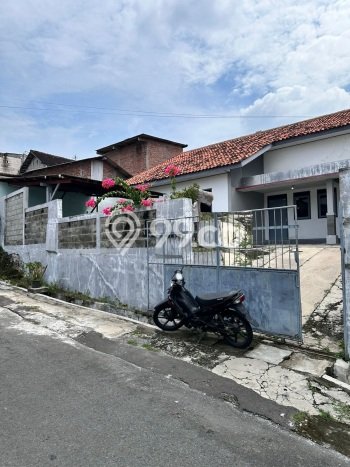 Rumah Modern Minimalis 4 KT Siap Huni di Semarang Barat Rumah Modern Minimalis 4 KT Siap Huni di Semarang Barat