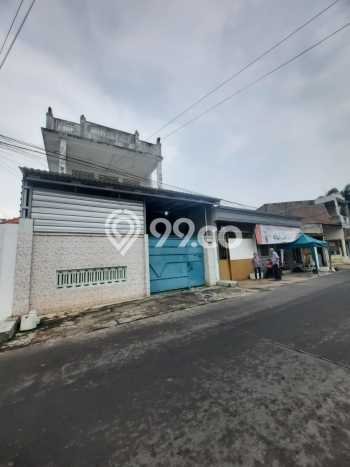Siap Huni Rumah Mewah 3 Kamar di Semarang Timur Dekat ke Mana Pun Siap Huni Rumah Mewah 3 Kamar di Semarang Timur Dekat ke Mana Pun