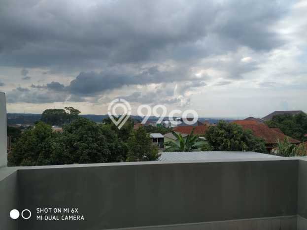 Lokasi strategis! Rumah siap pakai dikontrakkan di Banyumanik LB 210m2 Lokasi strategis! Rumah siap pakai dikontrakkan di Banyumanik LB 210m2