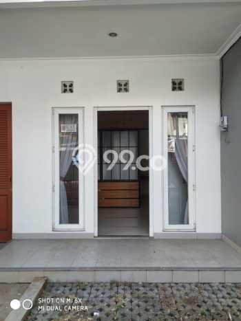 Lokasi strategis! Rumah siap pakai dikontrakkan di Banyumanik LB 210m2 Lokasi strategis! Rumah siap pakai dikontrakkan di Banyumanik LB 210m2