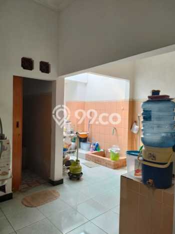 Dijual Cepat Rumah Bagus Siap Huni LB 211m2 di Semarang Tengah, Semarang Dijual Cepat Rumah Bagus Siap Huni LB 211m2 di Semarang Tengah, Semarang