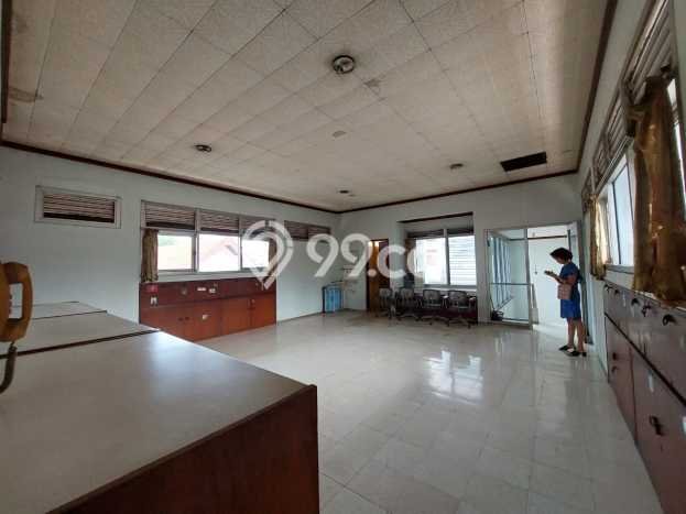 Siap Huni Rumah Mewah 6 Kamar di Semarang Selatan Dekat ke Mana Pun Siap Huni Rumah Mewah 6 Kamar di Semarang Selatan Dekat ke Mana Pun