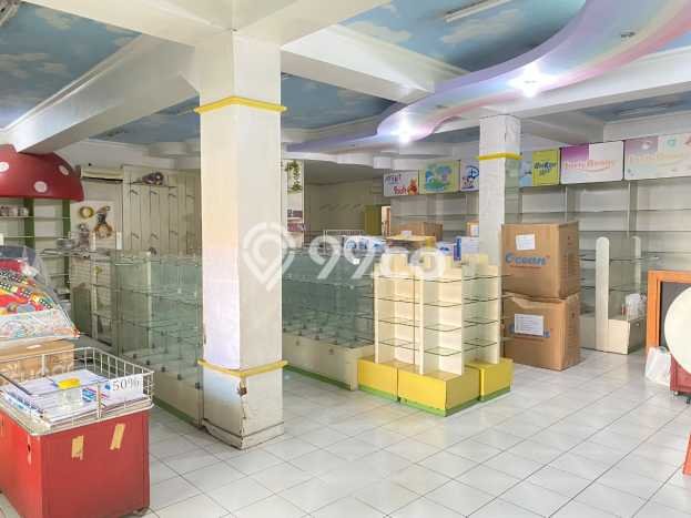 Komersial Dijual di Semarang Tengah LT 175m2, LB 400m2 untuk Investasi Komersial Dijual di Semarang Tengah LT 175m2, LB 400m2 untuk Investasi