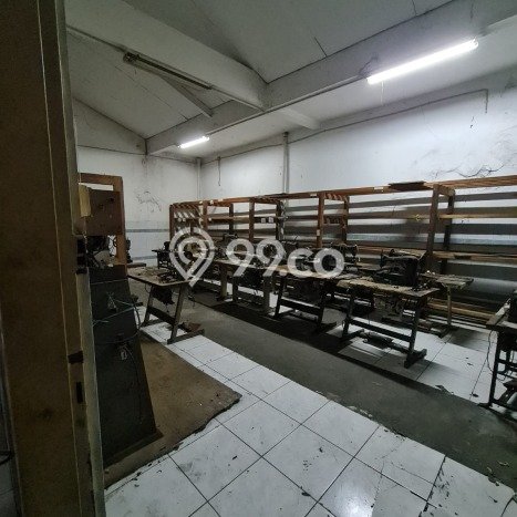 Gudang Disewa di Bandung dengan LB 1000m2 Area Komersial Ramai Gudang Disewa di Bandung dengan LB 1000m2 Area Komersial Ramai