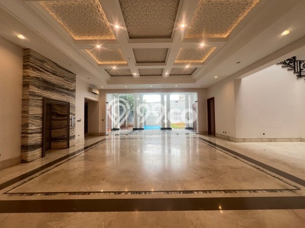 Rumah Luxury 9 Kamar Sewa Hanya Rp 2,6 Miliar/ Tahun di Jakarta Pusat Rumah Luxury 9 Kamar Sewa Hanya Rp 2,6 Miliar/ Tahun di Jakarta Pusat