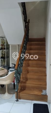 Siap Huni Rumah Mewah 3 Kamar di Menteng Dekat ke Mana Saja Siap Huni Rumah Mewah 3 Kamar di Menteng Dekat ke Mana Saja