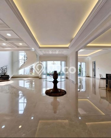 Jual Rumah Luas Elegan Dengan View Eksklusif di Pondok Indah, Jakarta Selatan Jual Rumah Luas Elegan Dengan View Eksklusif di Pondok Indah, Jakarta Selatan