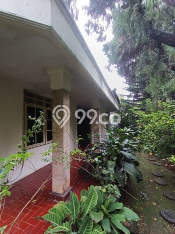 Siap Huni Rumah Mewah 7 Kamar di Menteng Dekat ke Mana Saja Siap Huni Rumah Mewah 7 Kamar di Menteng Dekat ke Mana Saja