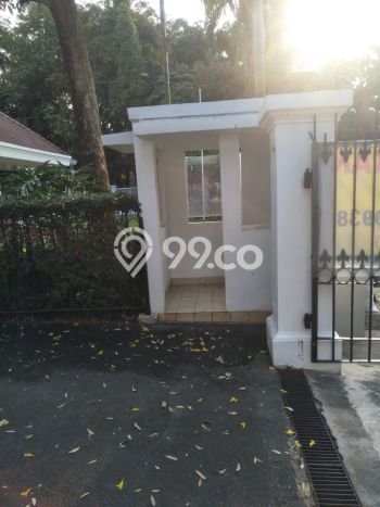 Hunian Modern Dikontrakkan 5 Kamar di Menteng Boleh Nego Hunian Modern Dikontrakkan 5 Kamar di Menteng Boleh Nego
