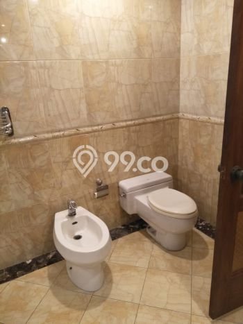 Hunian Modern Dikontrakkan 5 Kamar di Menteng Boleh Nego Hunian Modern Dikontrakkan 5 Kamar di Menteng Boleh Nego