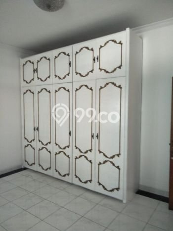 Hunian Modern Dikontrakkan 5 Kamar di Menteng Boleh Nego Hunian Modern Dikontrakkan 5 Kamar di Menteng Boleh Nego