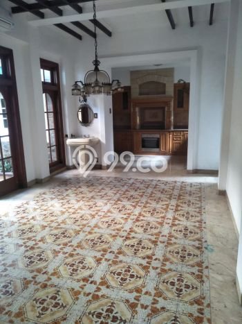 Hunian Modern Dikontrakkan 5 Kamar di Menteng Boleh Nego Hunian Modern Dikontrakkan 5 Kamar di Menteng Boleh Nego