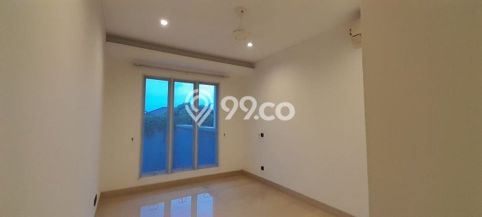 Rumah Elit Modern Tanpa Renovasi di Kemang Jakarta Selatan Rumah Elit Modern Tanpa Renovasi di Kemang Jakarta Selatan