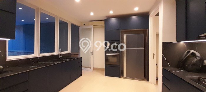 Rumah Elit Modern Tanpa Renovasi di Kemang Jakarta Selatan Rumah Elit Modern Tanpa Renovasi di Kemang Jakarta Selatan