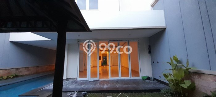 Rumah Elit Modern Tanpa Renovasi di Kemang Jakarta Selatan Rumah Elit Modern Tanpa Renovasi di Kemang Jakarta Selatan