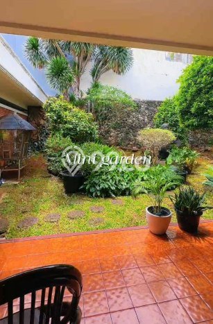 Siap Huni Rumah Mewah 5 Kamar di Menteng Dekat ke Mana Saja Siap Huni Rumah Mewah 5 Kamar di Menteng Dekat ke Mana Saja