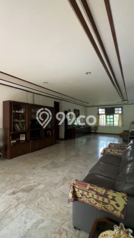 Siap Huni Hunian Elit 5 Kamar di Menteng Dekat ke Mana Saja Siap Huni Hunian Elit 5 Kamar di Menteng Dekat ke Mana Saja