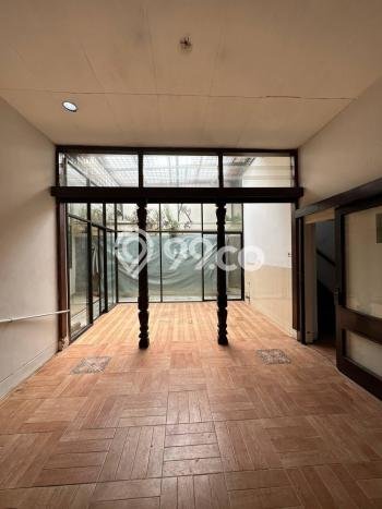 Dijual Rumah Premium dengan Fasilitas Sekitar Lengkap di Menteng, Jakarta Pusat Dijual Rumah Premium dengan Fasilitas Sekitar Lengkap di Menteng, Jakarta Pusat