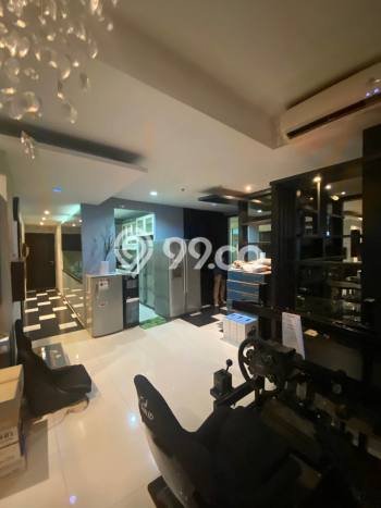 Kantor Dijual di Menteng LT 1300m2, LB 4000m2 untuk Investasi Kantor Dijual di Menteng LT 1300m2, LB 4000m2 untuk Investasi