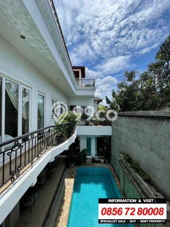 Siap Huni Rumah Mewah 6 Kamar di Kebayoran Baru Dekat ke Mana Saja Siap Huni Rumah Mewah 6 Kamar di Kebayoran Baru Dekat ke Mana Saja