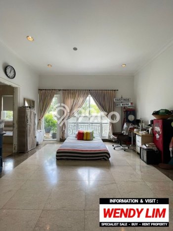 Siap Huni Rumah Mewah 6 Kamar di Kebayoran Baru Dekat ke Mana Saja Siap Huni Rumah Mewah 6 Kamar di Kebayoran Baru Dekat ke Mana Saja