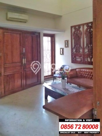 Rumah Eksklusif Siap Huni LT 240m2 di Kebayoran Baru, Jakarta Selatan Rumah Eksklusif Siap Huni LT 240m2 di Kebayoran Baru, Jakarta Selatan