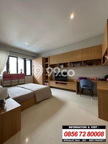 Rumah Elit Modern Tanpa Renovasi di Mega Kuningan Jakarta Selatan Rumah Elit Modern Tanpa Renovasi di Mega Kuningan Jakarta Selatan