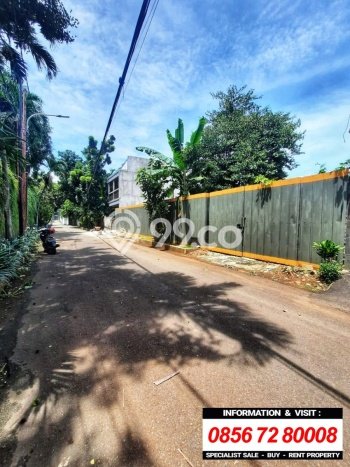Tanah Dijual Lokasi Strategis di Jakarta Selatan dengan Luas 450m2 Tanah Dijual Lokasi Strategis di Jakarta Selatan dengan Luas 450m2