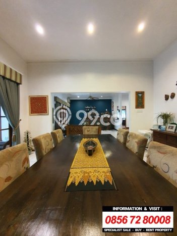 Hunian Elit LB 647m2 Siap Pakai Desain Elegan di Kemang, Jakarta Selatan Hunian Elit LB 647m2 Siap Pakai Desain Elegan di Kemang, Jakarta Selatan