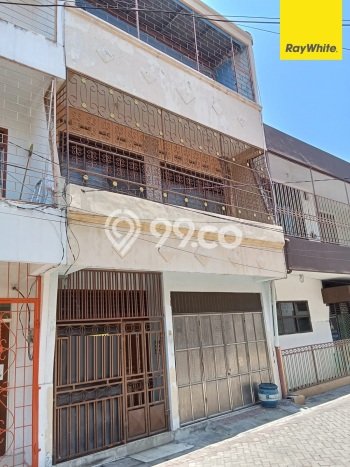 Rumah Modern Cantik 5 Kamar Bisa Langsung Pindah di Krembangan Rumah Modern Cantik 5 Kamar Bisa Langsung Pindah di Krembangan