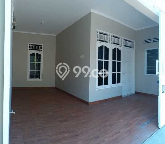 For Sale Rumah 4 Kamar Lokasi Strategis Bagus dan Strategis di mojosongo For Sale Rumah 4 Kamar Lokasi Strategis Bagus dan Strategis di mojosongo
