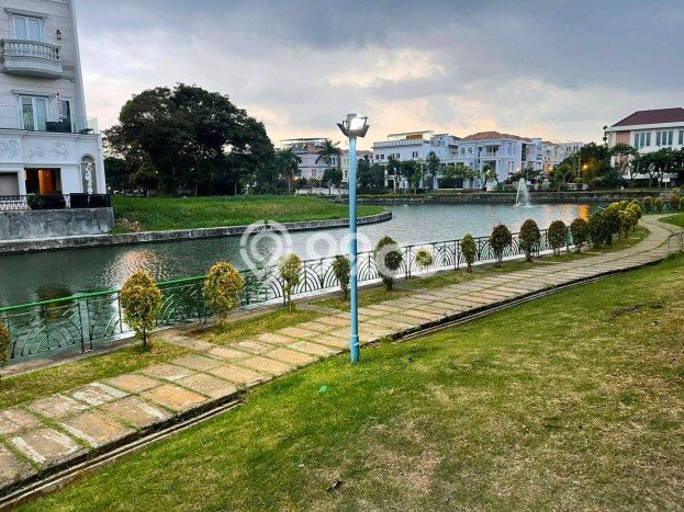 Jual Rumah Mewah Megah Dengan View Cantik di Pantai Indah Kapuk, Jakarta Utara Jual Rumah Mewah Megah Dengan View Cantik di Pantai Indah Kapuk, Jakarta Utara