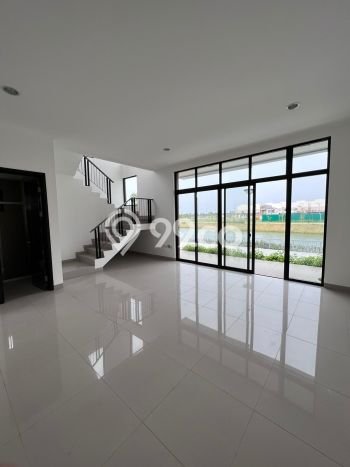Rumah sewa siap huni 4 Kamar Tidur di Pantai Indah Kapuk 2, Jakarta Utara Rumah sewa siap huni 4 Kamar Tidur di Pantai Indah Kapuk 2, Jakarta Utara