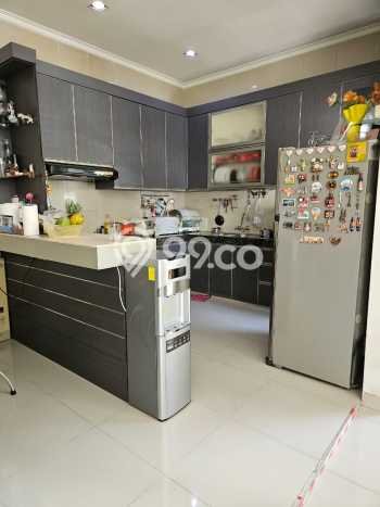 Siap Huni Hunian Elit 5 Kamar di Cengkareng Dekat ke Mana Pun Siap Huni Hunian Elit 5 Kamar di Cengkareng Dekat ke Mana Pun
