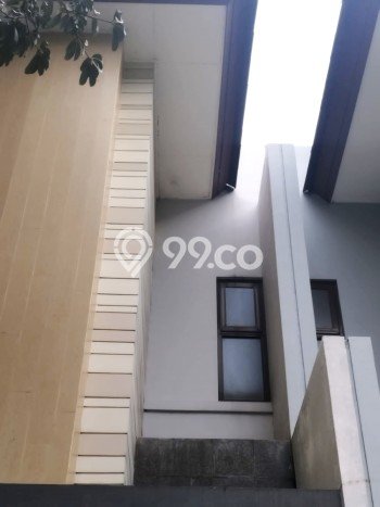 Rumah Siap Disurvey di BSD City, Tangerang, LT 135m² LB 171m² Rumah Siap Disurvey di BSD City, Tangerang, LT 135m² LB 171m²