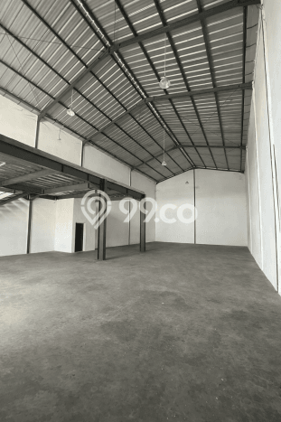 Gudang Disewa di Tangerang dengan LB 225m2 Area Komersial Ramai Gudang Disewa di Tangerang dengan LB 225m2 Area Komersial Ramai