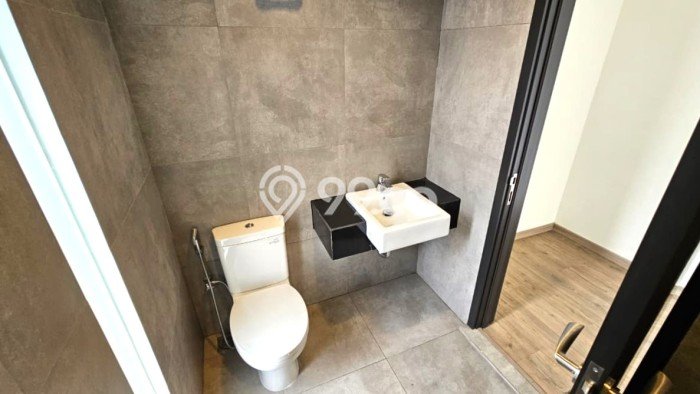 Rumah Mewah Siap Huni LT 120m2 di Cakung, Jakarta Timur Rumah Mewah Siap Huni LT 120m2 di Cakung, Jakarta Timur