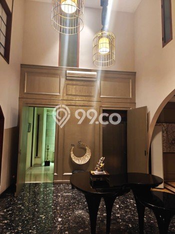 Ready to Use! Premium House LT 915m2 Desain Elegan di Sunter Ready to Use! Premium House LT 915m2 Desain Elegan di Sunter
