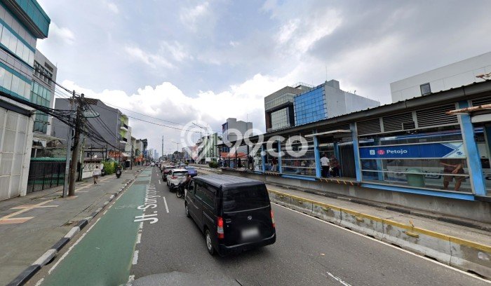 Ruko Lokasi Premium Kawasan Gambir, Luas 262m², Jalan Raya Ruko Lokasi Premium Kawasan Gambir, Luas 262m², Jalan Raya