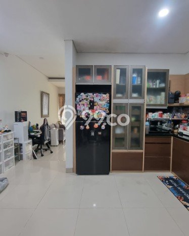 Rumah Elit Modern Tanpa Renovasi di Taman Grisenda Jakarta Utara Rumah Elit Modern Tanpa Renovasi di Taman Grisenda Jakarta Utara