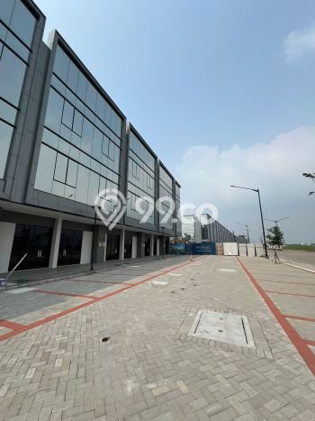 FOR RENT! Ruko di Pantai Indah Kapuk 2 Cocok untuk Bisnis 202m2 FOR RENT! Ruko di Pantai Indah Kapuk 2 Cocok untuk Bisnis 202m2