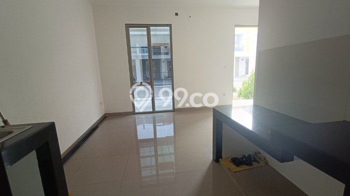 Disewakan! Rumah 2 Kamar Tidur &
1 Kamar Mandi di Pantai Indah Kapuk 2, Jakarta Utara Disewakan! Rumah 2 Kamar Tidur &
1 Kamar Mandi di Pantai Indah Kapuk 2, Jakarta Utara