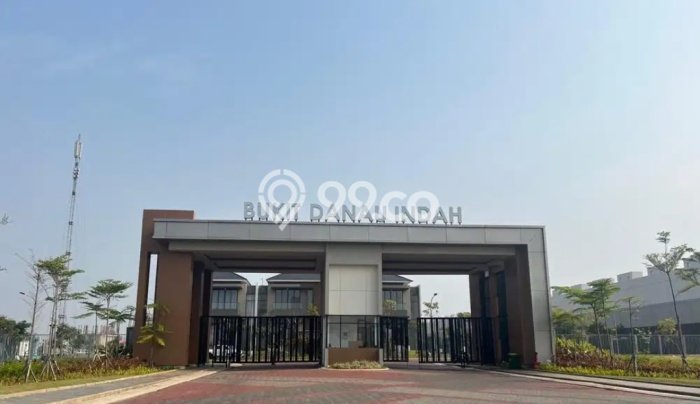 Disewakan! Rumah 4 Kamar Tidur &
5 Kamar Mandi di Pantai Indah Kapuk 2, Jakarta Utara Disewakan! Rumah 4 Kamar Tidur &
5 Kamar Mandi di Pantai Indah Kapuk 2, Jakarta Utara