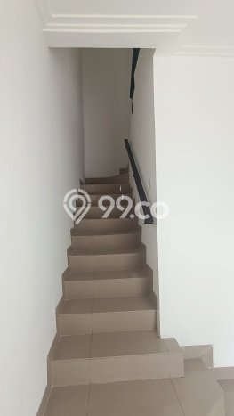Disewakan! Rumah 2 Kamar Tidur &
1 Kamar Mandi di Pantai Indah Kapuk 2, Jakarta Utara Disewakan! Rumah 2 Kamar Tidur &
1 Kamar Mandi di Pantai Indah Kapuk 2, Jakarta Utara