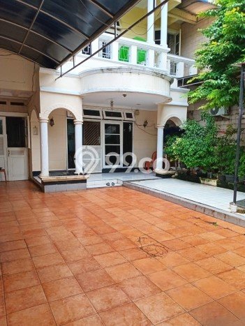 Rumah Elit LB 270m2 Siap Pakai Desain Elegan di Pantai Indah Kapuk, Jakarta Utara Rumah Elit LB 270m2 Siap Pakai Desain Elegan di Pantai Indah Kapuk, Jakarta Utara