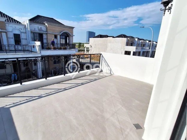 Rumah Elit Modern Tanpa Renovasi di Pantai Indah Kapuk 2 Jakarta Utara Rumah Elit Modern Tanpa Renovasi di Pantai Indah Kapuk 2 Jakarta Utara